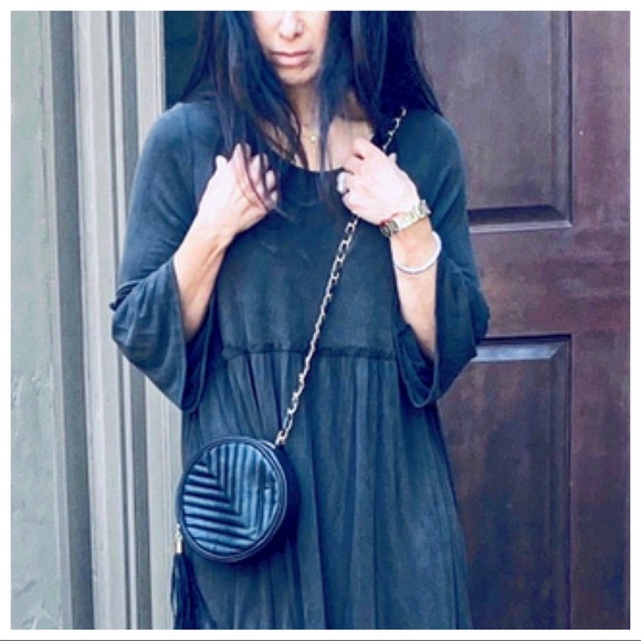 Handbags - Black vegan quilted crossbody bag